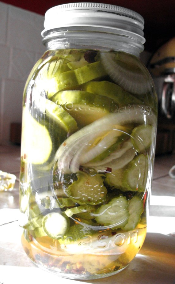 Homemade Refrigerator Pickles